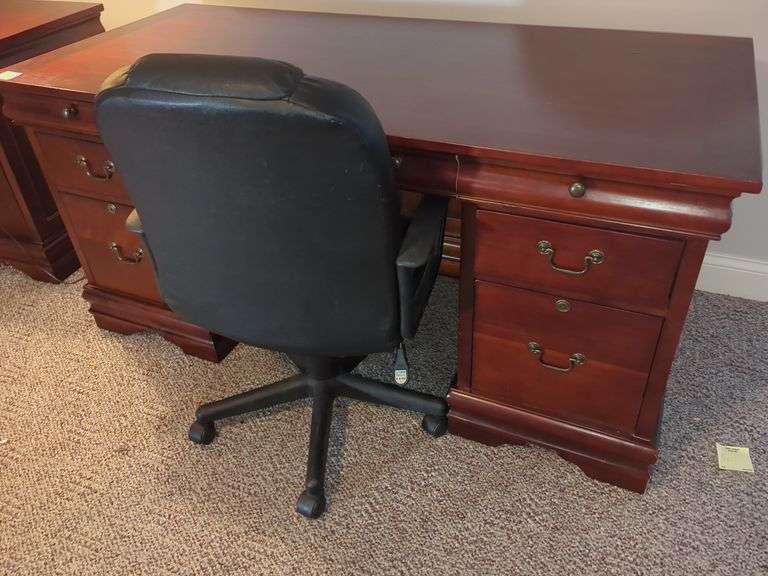 Executive Desk and Chair Set image