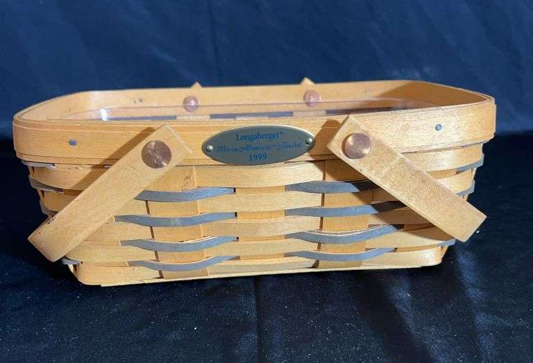 Longaberger Woven Memories Basket 1999 image
