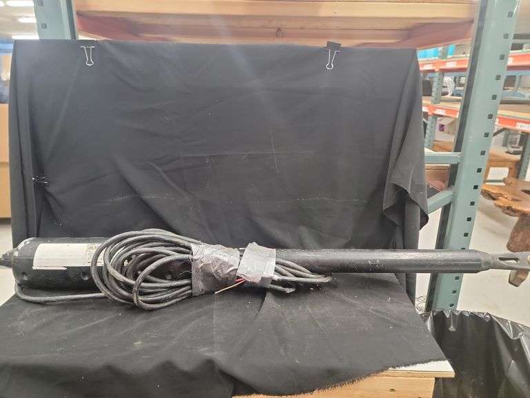 Electric Gate Opener Arm image