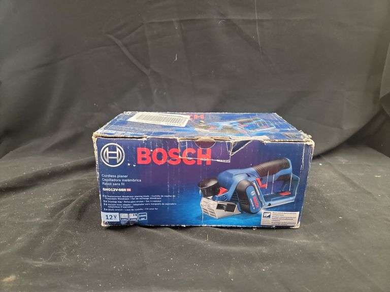 Bosch GHO12V-08N Cordless Planer image