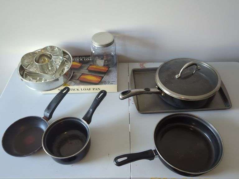 Assorted Cookware: Pans, Loaf Pan, and Baking Dishes image