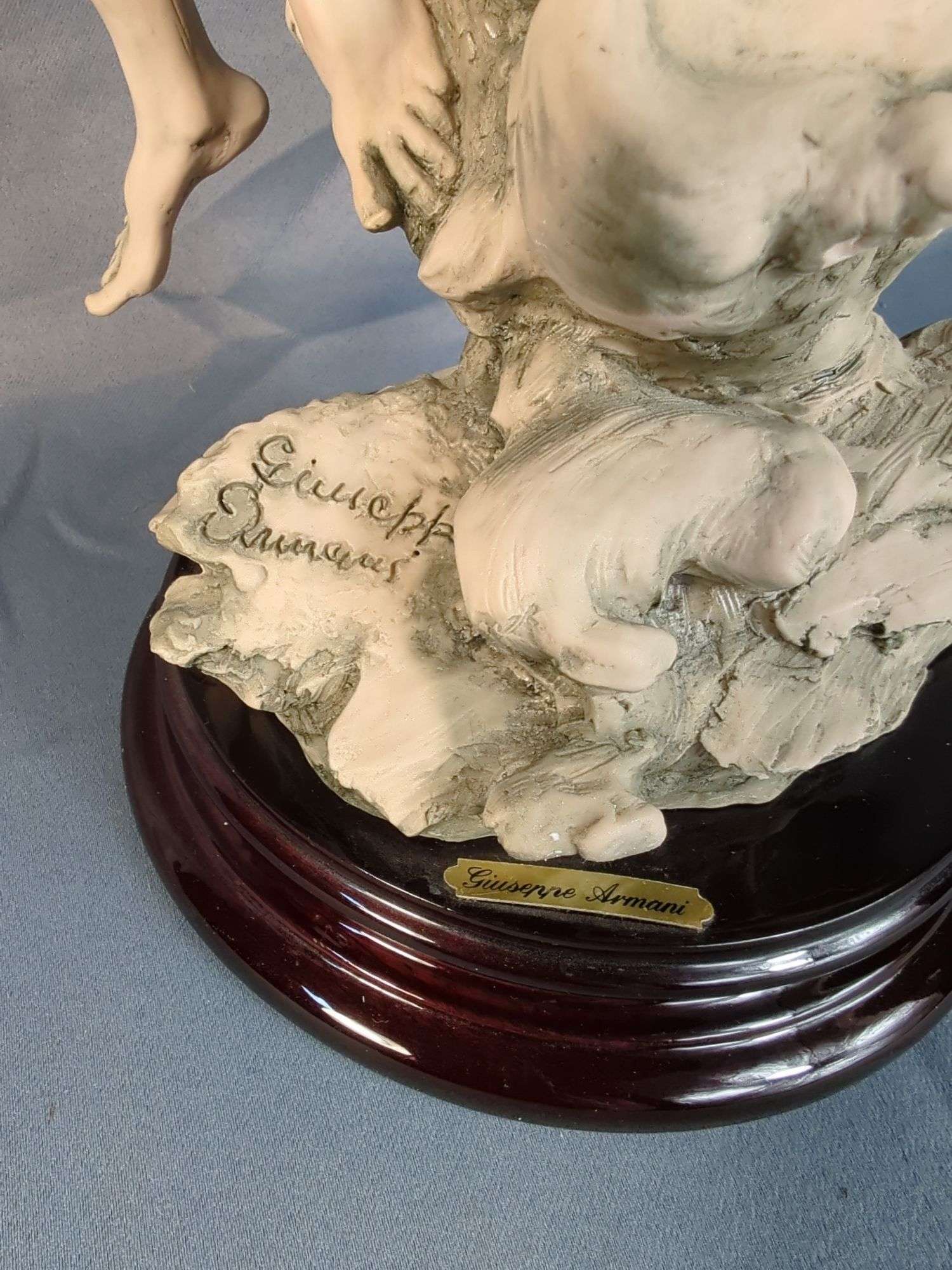 Giuseppe Armani Florence Sculpture d'Arte Porcelain Figurine