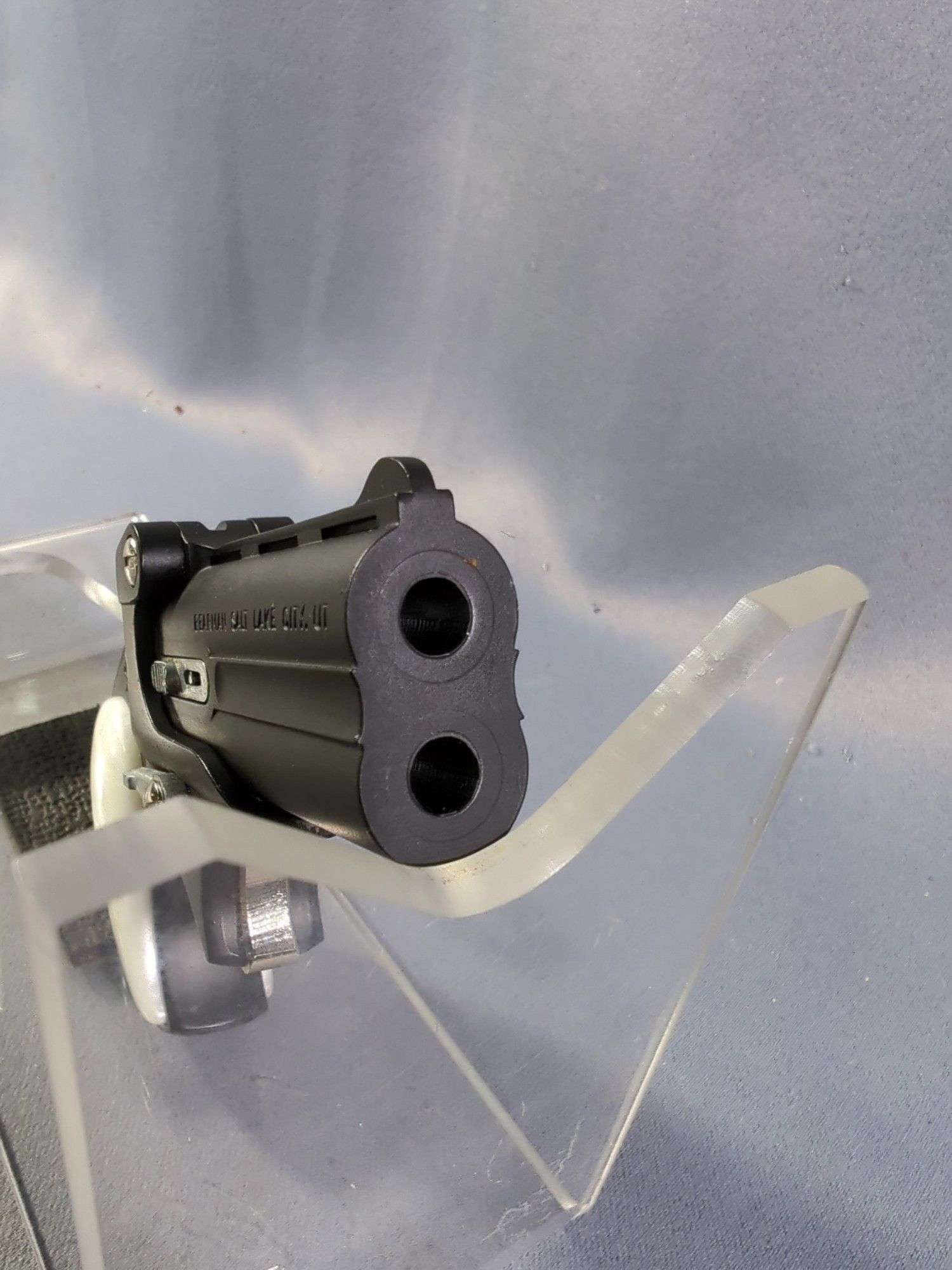 。 Bearman CL22L .22 LR Over/Under Deringer Pistol SN# 139720