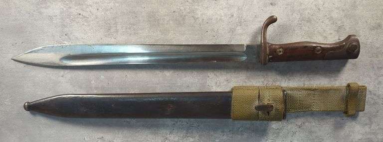 Weyersberg Model 98/05 WWI Era Bayonet, 14.5" Blade, In Metal Scabbard With Frog image