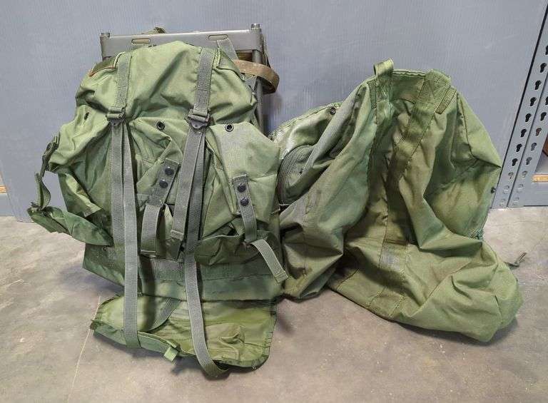 Military Combat Field Pack, Size Medium, And Military Duffle Bag image
