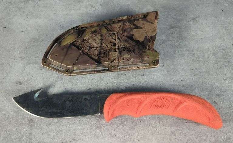 Outdoor Edge Wild Skin Fixed Blade Knife With Gut Hook, 4" Blade, In Mis-Matched Hard Plastic Sheath image