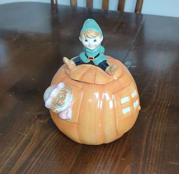 Treasure Craft Ceramic 9" Peter Peter Pumpkin Eater Cookie Jar With Original Box