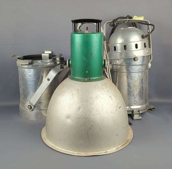 Par Can Light, Panoak Lighting Systems & Supply Scoop Light, And Extra Par Can Accessory image