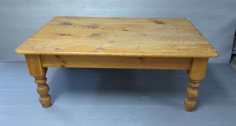 Rustic Pine Coffee Table, 18" x 32" x 48"