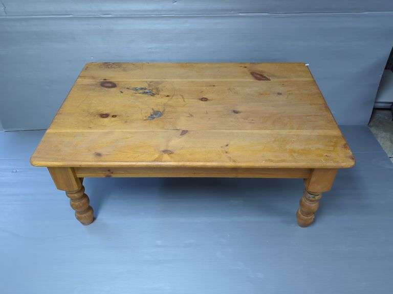 Rustic Pine Coffee Table, 18" x 32" x 48"