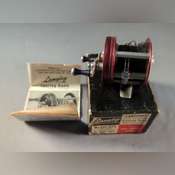 リール LANGLEY LURECAST 330 Langley Lurecast Model 330 Level Winding Casting Reel, With