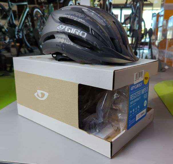 Giro Register MIPS II Youth Universal Fit Cycling Helmet image