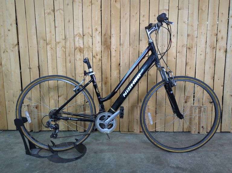 Nishiki Montour Women's Specific 17" Frame Bicycle image