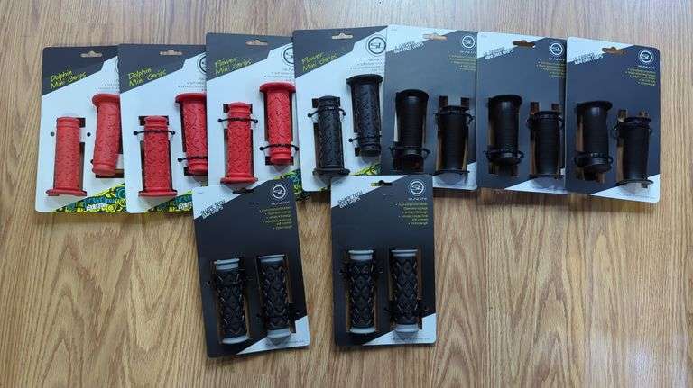 Sunlite Mini Grips and Shape Tech Bar Grips, Qty 9 Pairs image