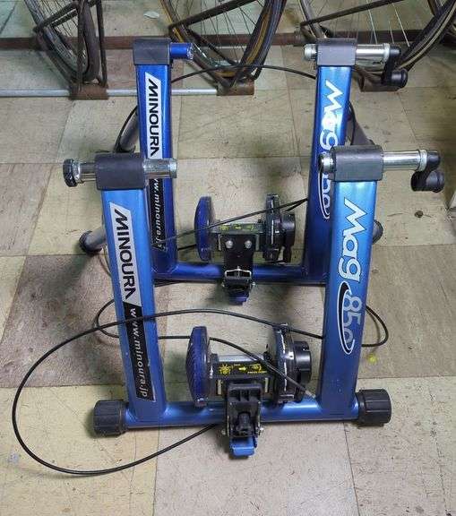 Minoura Mag 850 Stationary Bike Trainer Stands, Qty 2 image