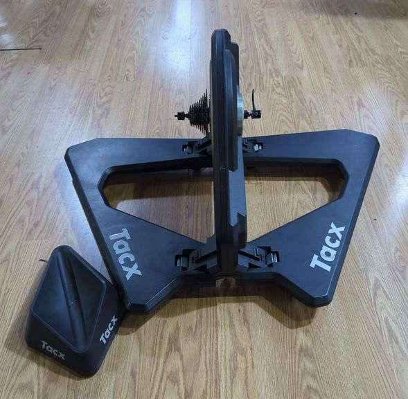 Tacx Neo Smart T2800 Bike Trainer image