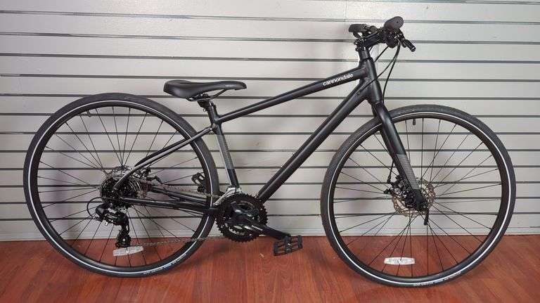 Cannondale Quick 21-Speed Hybrid Bicycle image