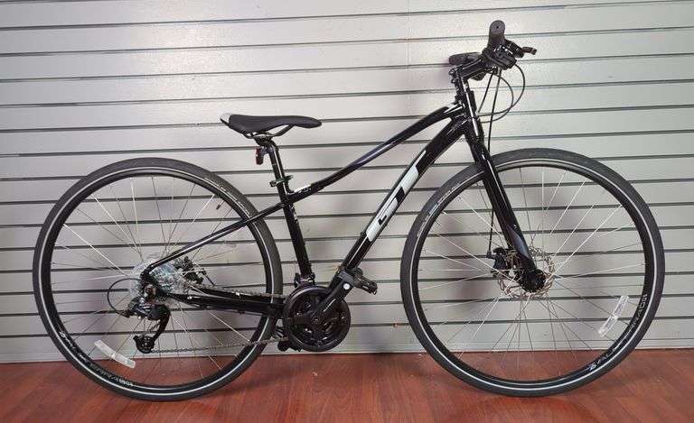 GT Transeo 21-Speed Bike image
