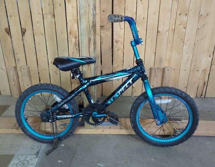 Dynacraft Suspect Boys Bicycle image