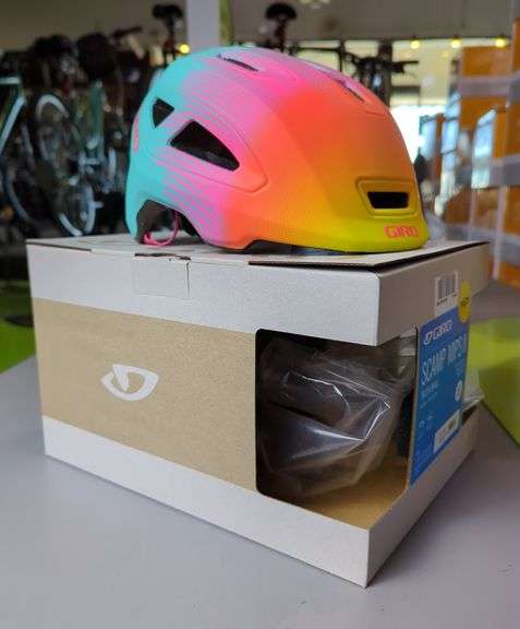 Giro Scamp MIPS II Youth Small Cycling Helmet image