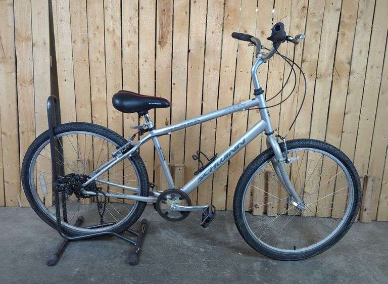 Schwinn Sierra Seven Comfort Bike image