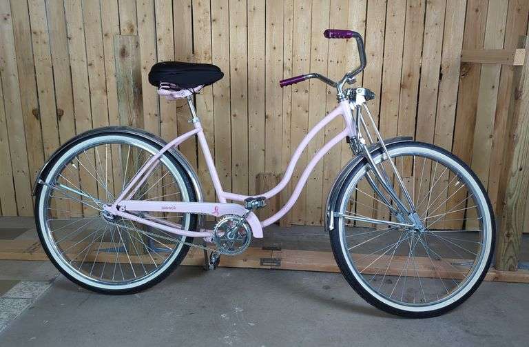 Schwinn Survivor Beach Cruiser Bicycle image