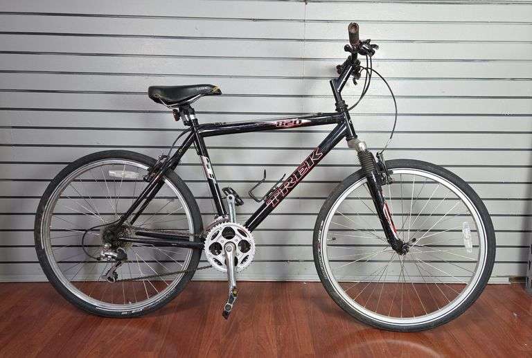 Trek 820 ST Series 21-Speed Mountain Bike image