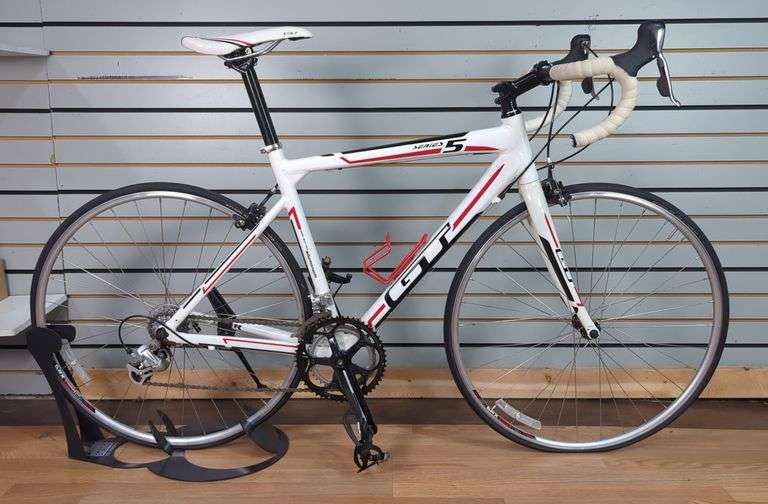 GT Series 5 Road Bike image