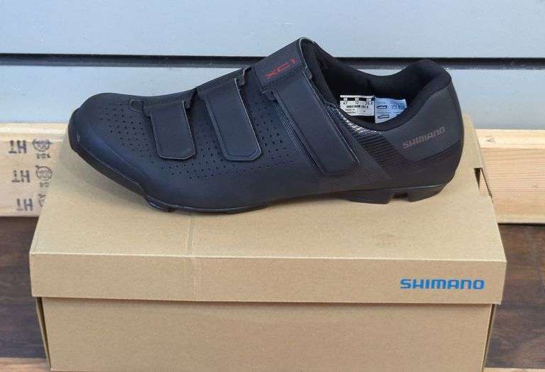Shimano Cycling Shoes, Size 47 image