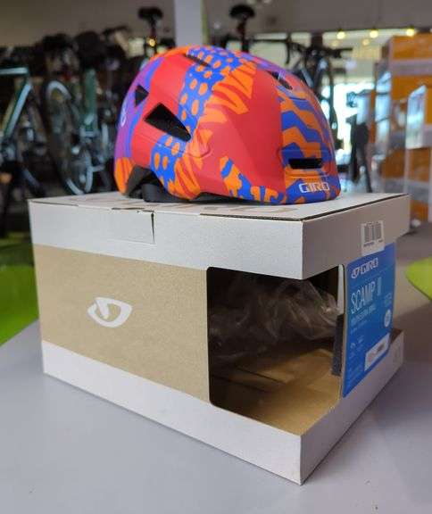 Giro Scamp II Cycling Helmet, Youth XS image