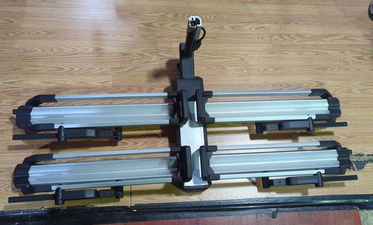 Thule Hitch Mount Bicycle Rack image