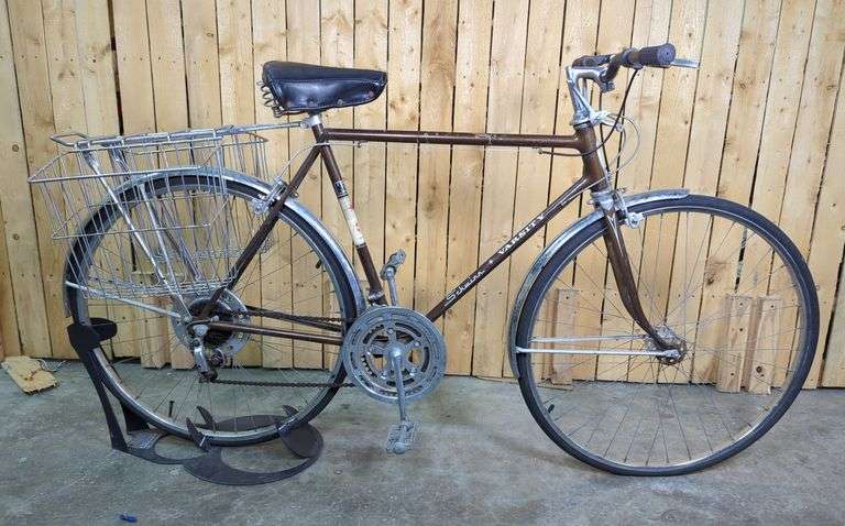 Schwinn Varsity Bicycle with Rear Basket image