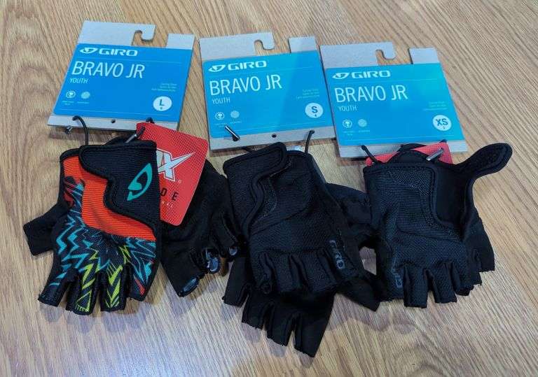 Giro Bravo Jr Youth Cycling Gloves, Qty 3 Pair image