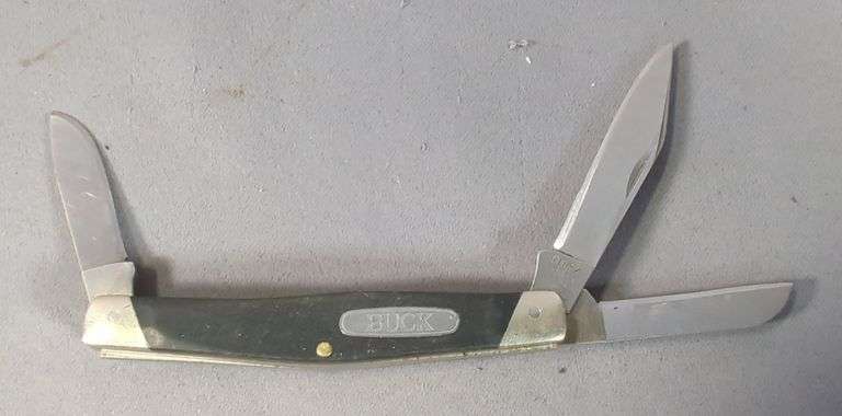Buck 301 3-Blade Pocketknife image
