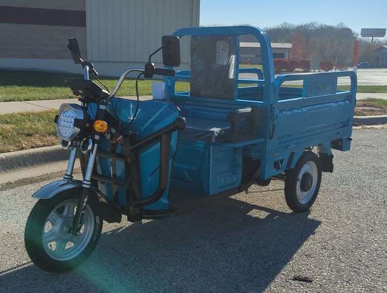 2025 IRET13 Electric Tricycle, Unused image