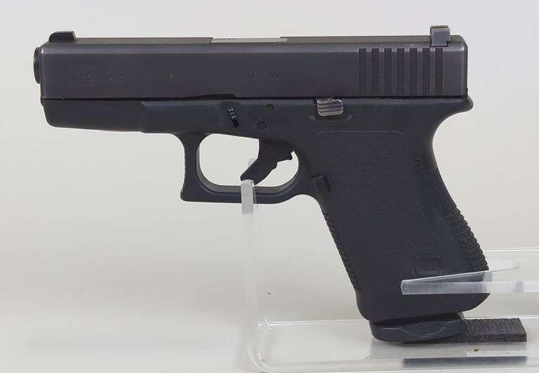 Austria Glock 23 .40 S&W Pistol SN# BHK907US image