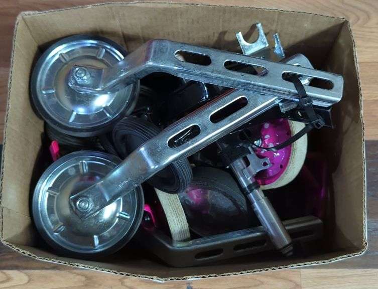 Bicycle Training Wheels Set image