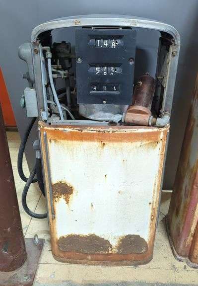 A.O. Smithway Gas Pump with Nozzle image