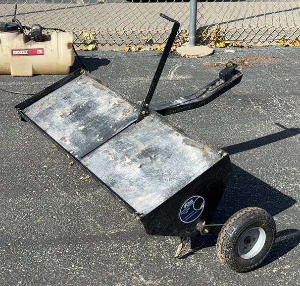 Blue Hawk Plug Lawn Aerator image