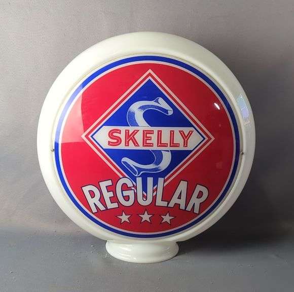 Skelly Regular Gas Glass Globe image