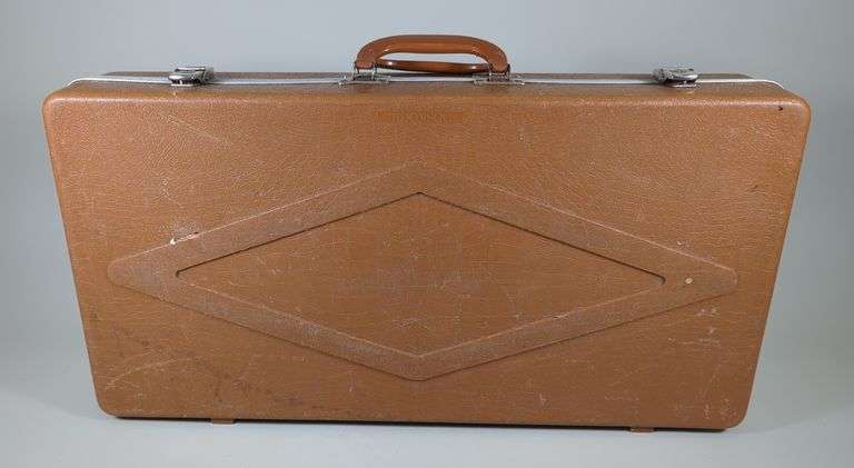 Doskocil Hard Gun Case, Includes Foam Inserts, 26" x 13" image