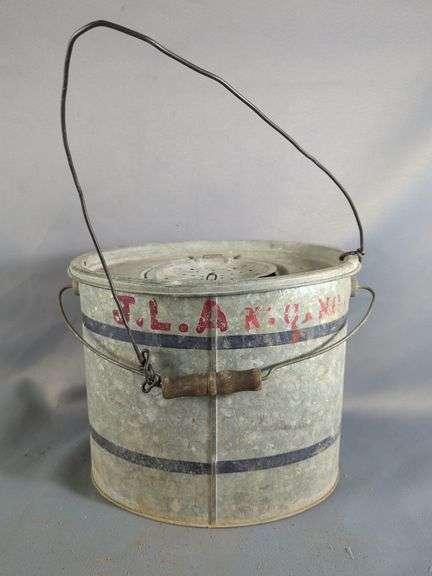 Falls City Angler's Choice Minnow Bucket image