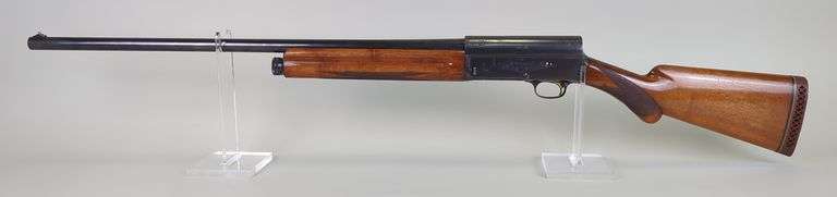 Belgium Browning Light Twelve 12 ga  Shotgun SN# 69368, 27.5" Bbl image