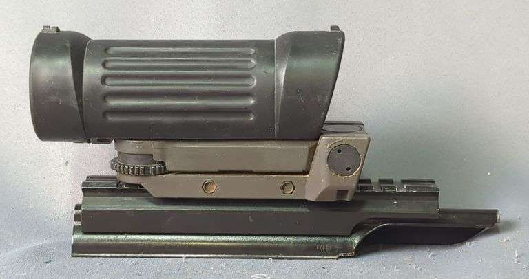 Elcan C79 Sight, Serial # SER-93-25305, On FAL Mount image