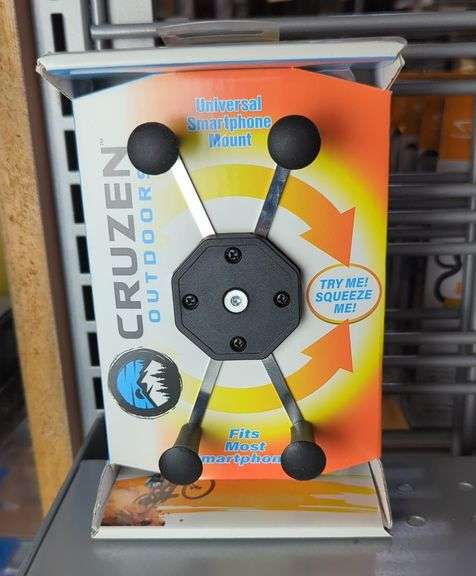Cruzen Outdoors Universal Smartphone Mount image