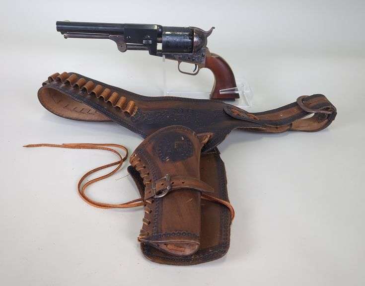 Italy/ Armi San Marco/ Richland Arms Co 1848 Dragoon .44 Cal 6-Shot Black Powder Revolver SN# 50241, Colt's Patent On Cylinder, With Tooled Leather Belt image