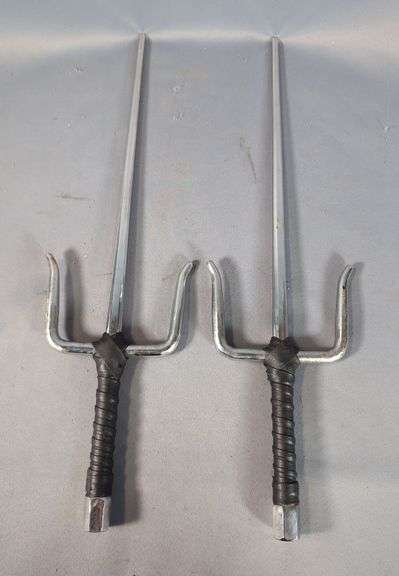 Sai Pair With Hexagonal Bases And Wrapped Handles, 19.25" Total Length image