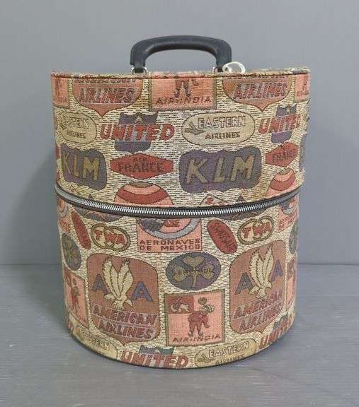 Airline Logo Cosmetic Travel Case With Lock And Key image