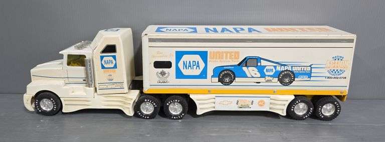 Nylint NAPA Semi Truck And Trailer image