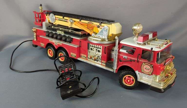 New Bright Remote Controlled Fire Engine Truck image